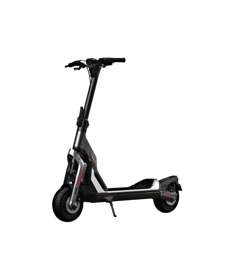  THE SEGWAY GT SERIES — LIGHTNING-FAST E-SCOOTERS WITH BREAKNECK TOP SPEEDS￼